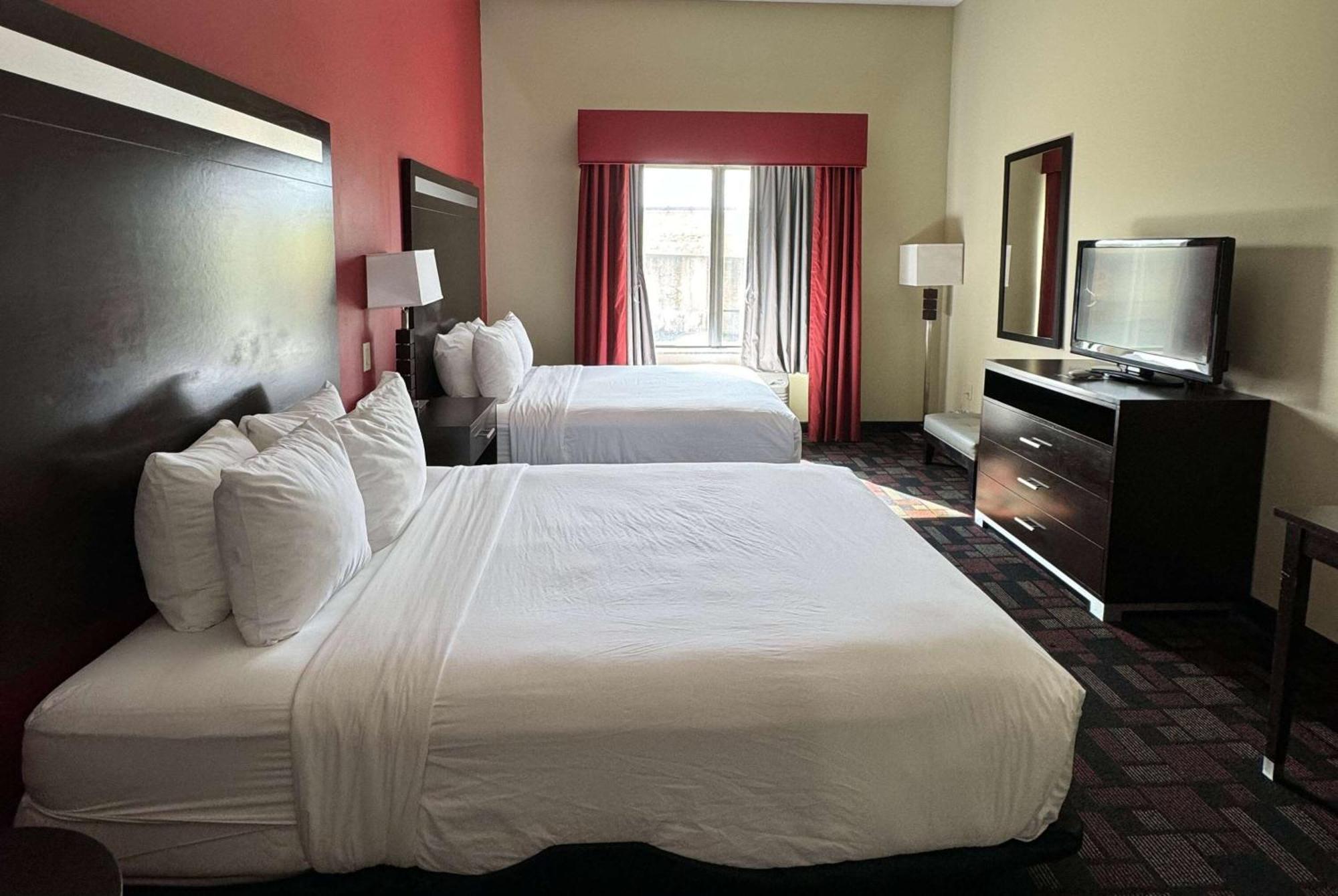Wingate By Wyndham Lake Charles Casino Area Exterior photo